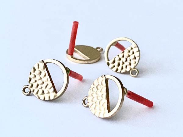 Štruktúrovaný polkruh