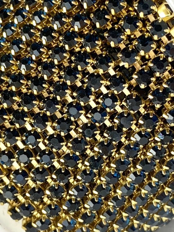 Ónyx s efektom Montana /gold