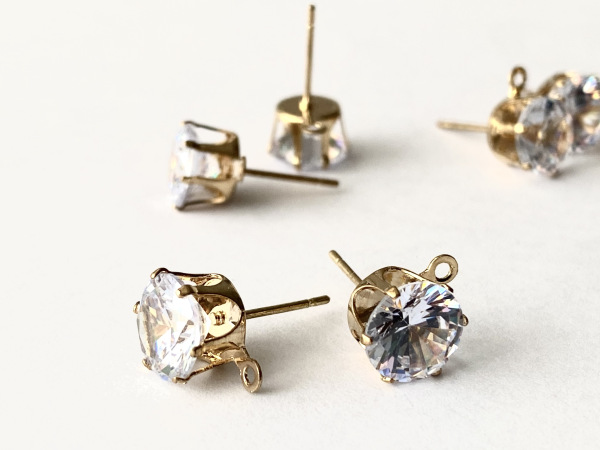 Clear v zlatom puzdre 6mm