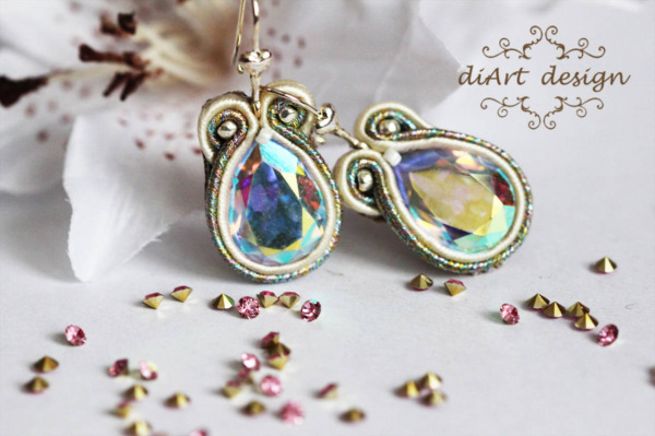 šujtášové náušničky Meňavky