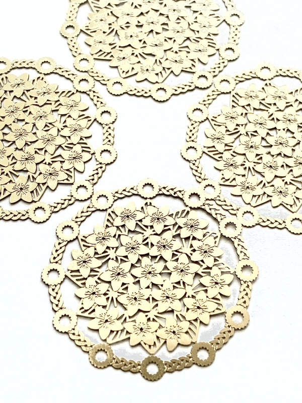 kovový komponent - filigránový medailon - /1ks 3